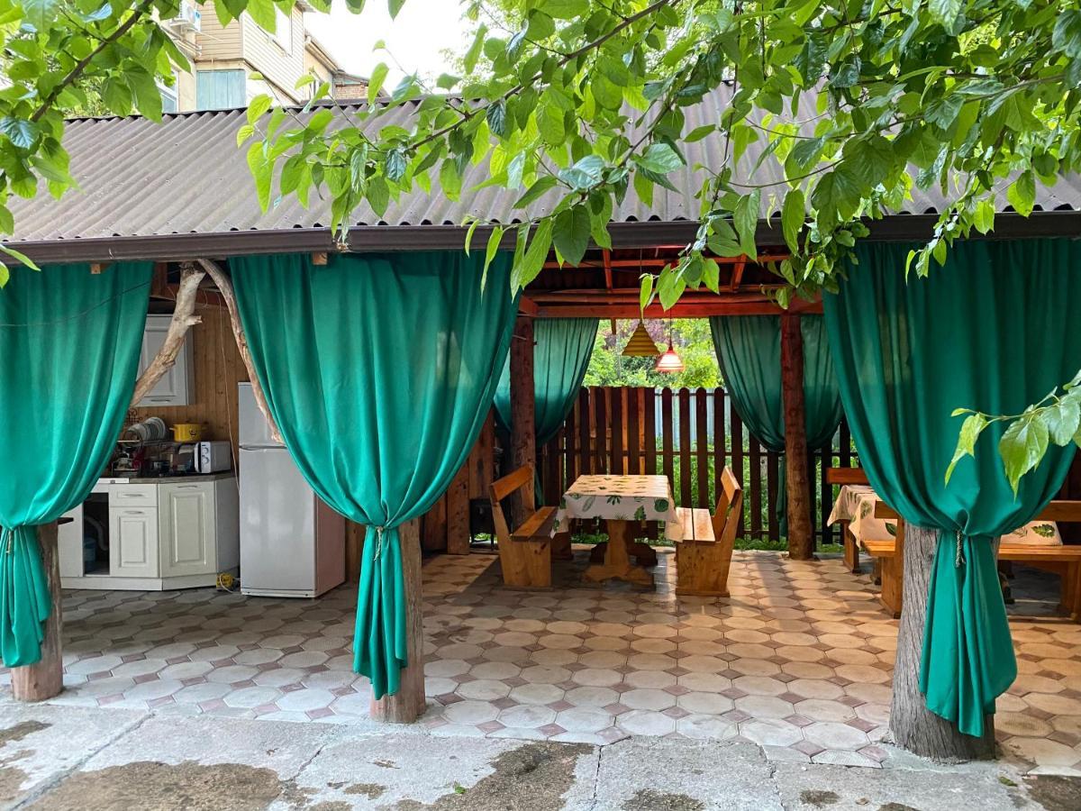 פיזונדה Sun Hotel Guest House מראה חיצוני תמונה